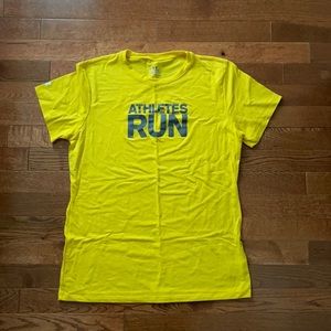 Under Armour Athletes Run Heat Gear Tee